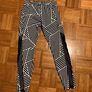 Women’s workout leggings